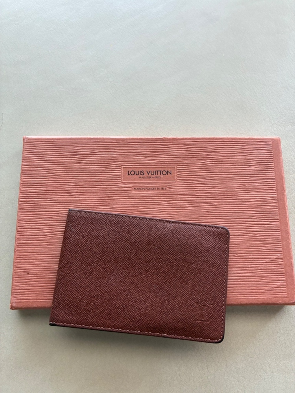 Louis Vuitton iconic Monogram Wallet - Picture 2 of 9